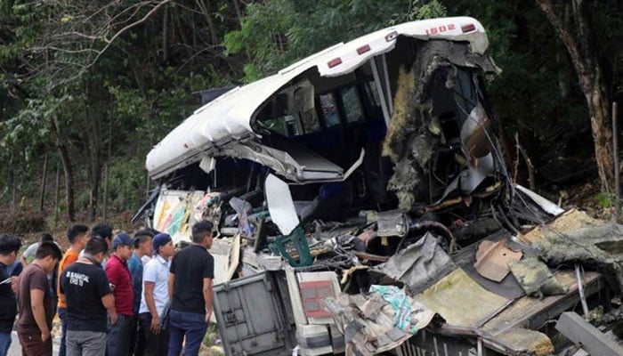 20 dead in eastern Guatemala bus crash